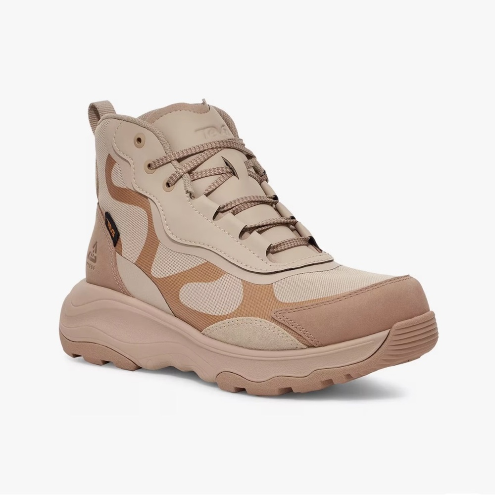 Teva | Geotrecca RP Hiking Boots in Sesame/Sand Dune / 9.5